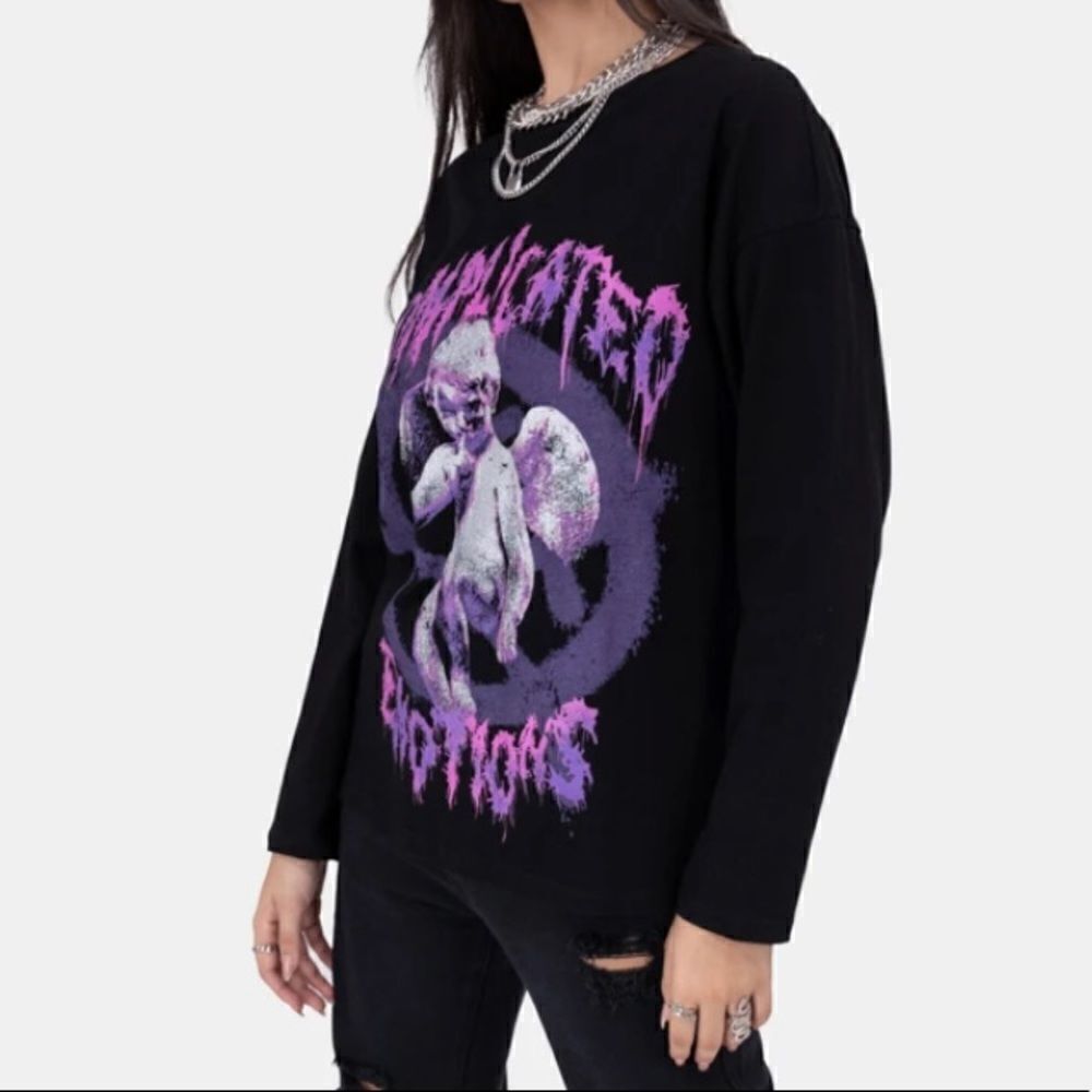 ADIKA - COMPLICATED TEE - Picture 3 of 6